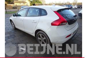 Volvo V40 12-
