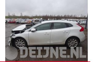 Volvo V40 12-
