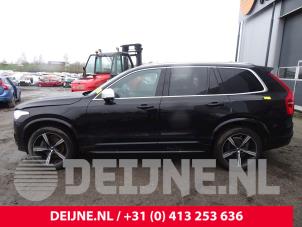 Volvo XC90 16-