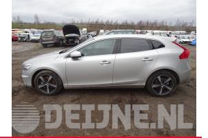 Volvo V40 12-