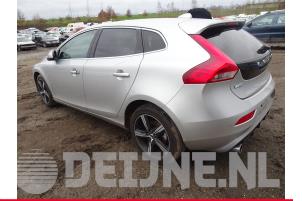 Volvo V40 12-