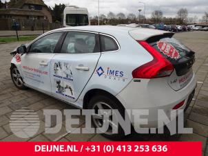 Volvo V40 12-