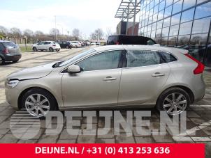 Volvo V40 12-