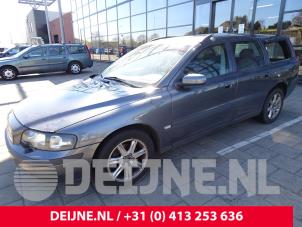 Volvo V70 Kühler O155979 Spenderfahrzeug