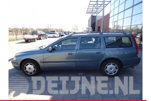 Volvo V70 01-