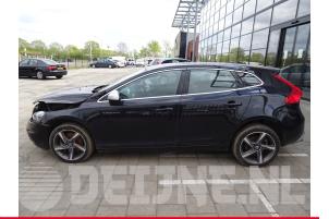 Volvo V40 12-