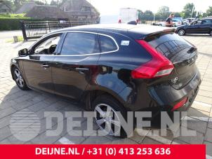 Volvo V40 12-