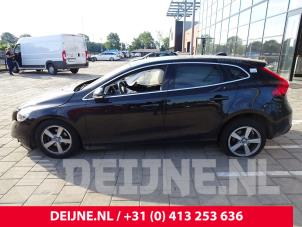 Volvo V40 12-