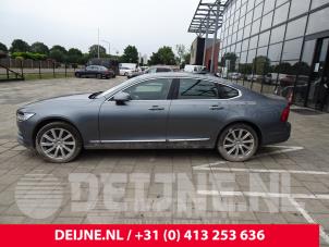 Volvo S90 17-