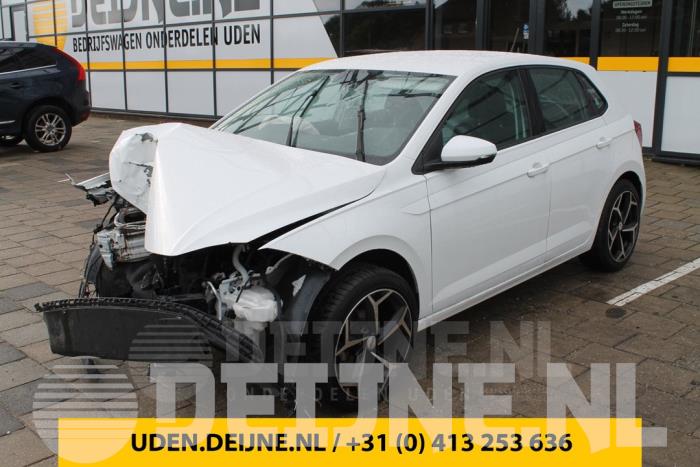 Volkswagen Polo Engine mount O86773 Donor vehicle