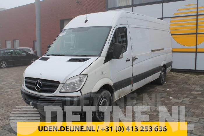 Mercedes Sprinter Kolben O151530 Spenderfahrzeug