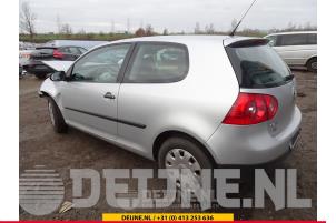 Volkswagen Golf 04-
