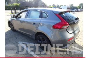 Volvo V40 12-