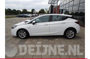 Opel Astra K 15-