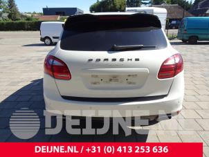 Porsche Cayenne 10-