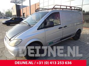 Mercedes Vito Draagarm onder rechts-voor O147923 Donorvoertuig