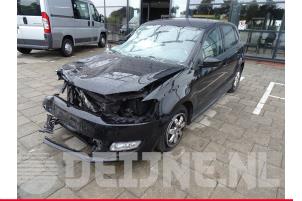Volkswagen Polo Fusee links-voor O135961 Donorvoertuig