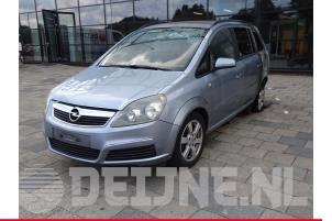 Opel Zafira B Aandrijfas rechts-voor O84791 Donorvoertuig