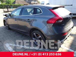 Volvo V40 12-