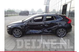 Volvo V40 12-