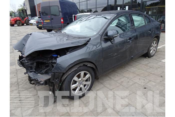 Volvo S60 Driehoeks Ruit links-achter O99077 Donorvoertuig