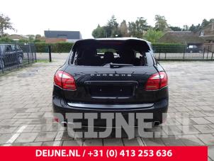Porsche Cayenne 10-