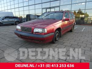 Volvo 850 Front seatbelt, right O89885 Donor vehicle