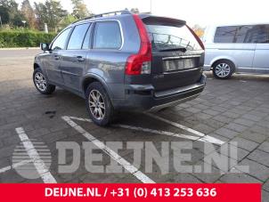 Volvo XC90 02-
