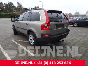 Volvo XC90 02-