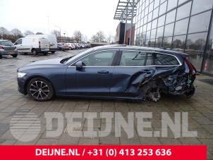 Volvo V60 19-