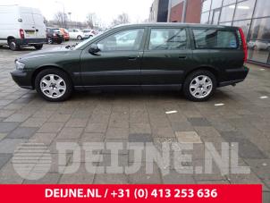 Volvo V70 01-