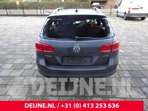 Volkswagen Passat 10-