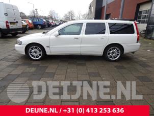 Volvo V70 01-