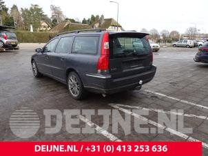 Volvo V70 01-