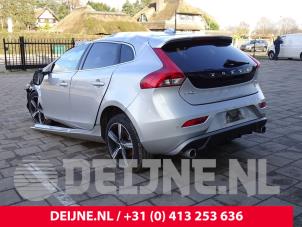 Volvo V40 12-