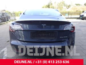 Tesla Model 3 17-