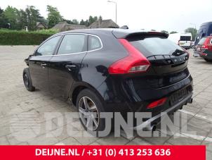 Volvo V40 12-