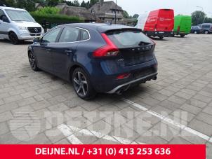 Volvo V40 12-