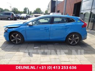 Volvo V40 12-