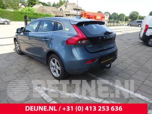 Volvo V40 12-