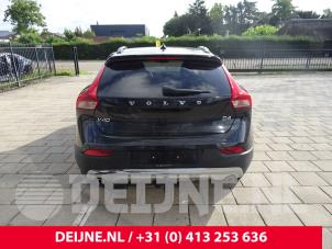 Volvo V40 12-