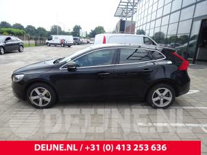 Volvo V40 12-