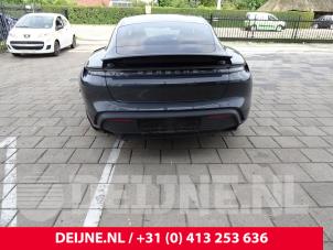 Porsche Taycan 21-