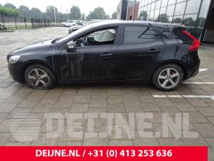 Volvo V40 12-
