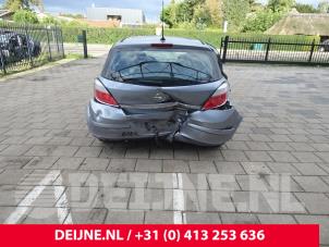 Opel Astra H 04-