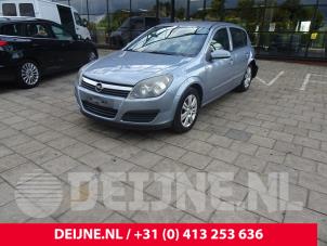 Opel Astra Parcel shelf O120902 Donor vehicle