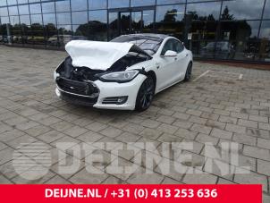 Tesla Model S Airbag Modul O142497 Spenderfahrzeug