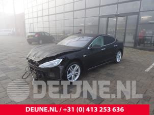 Tesla Model S Centrale Deurvergrendelings Module O149245 Donorvoertuig