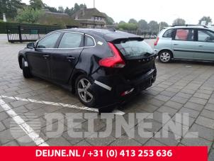 Volvo V40 12-