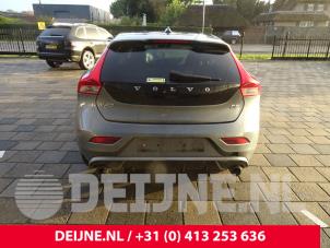 Volvo V40 12-